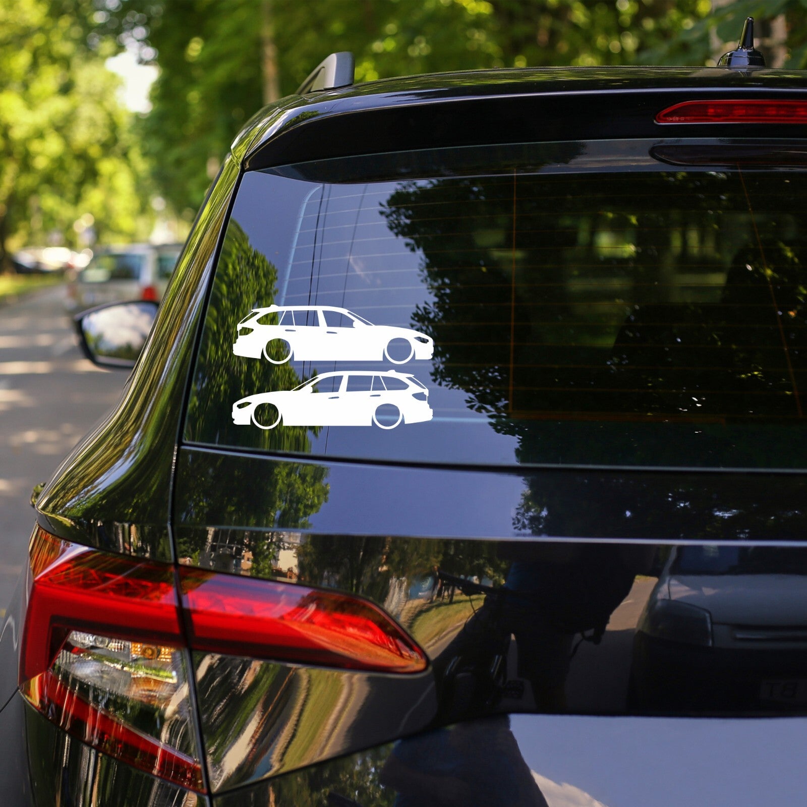 2x Lowered Car Silhouette Decal Stickers for BMW F31 3-series Touring 2012+
